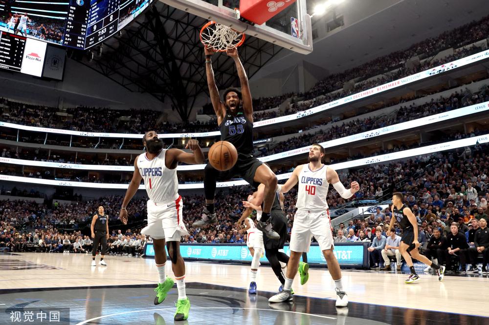 亲临现场 亲临现场