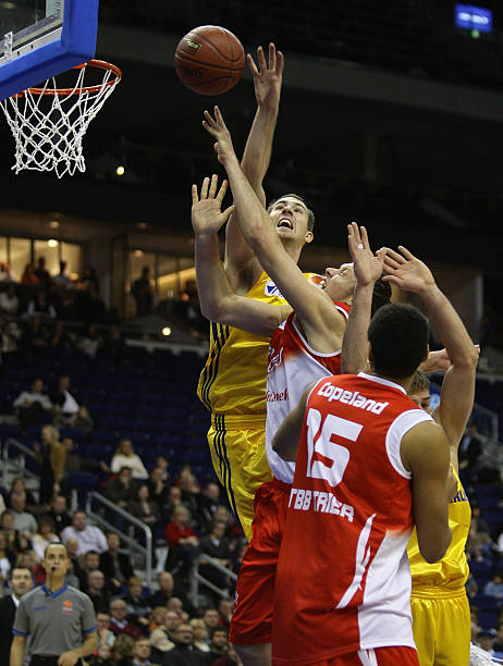 的较量中 的较量中